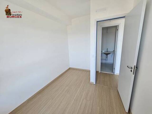 #2824JE - Apartamento para Venda em São Paulo - SP