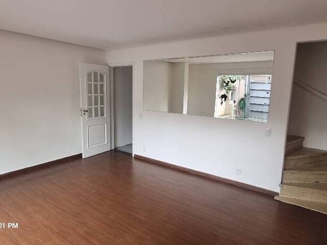 #43B304AM - Casa para Venda em São Paulo - SP