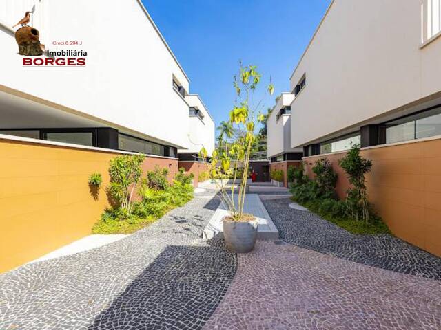 #44B06EL - Casa para Venda em São Paulo - SP - 3
