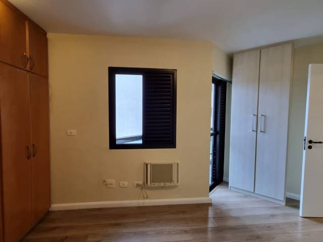 Locação em PINHEIROS - São Paulo