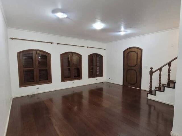 #43B97CR - Casa para Venda em São Paulo - SP